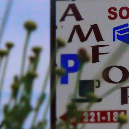 Rooms Amfora Кърк Екстериор снимка